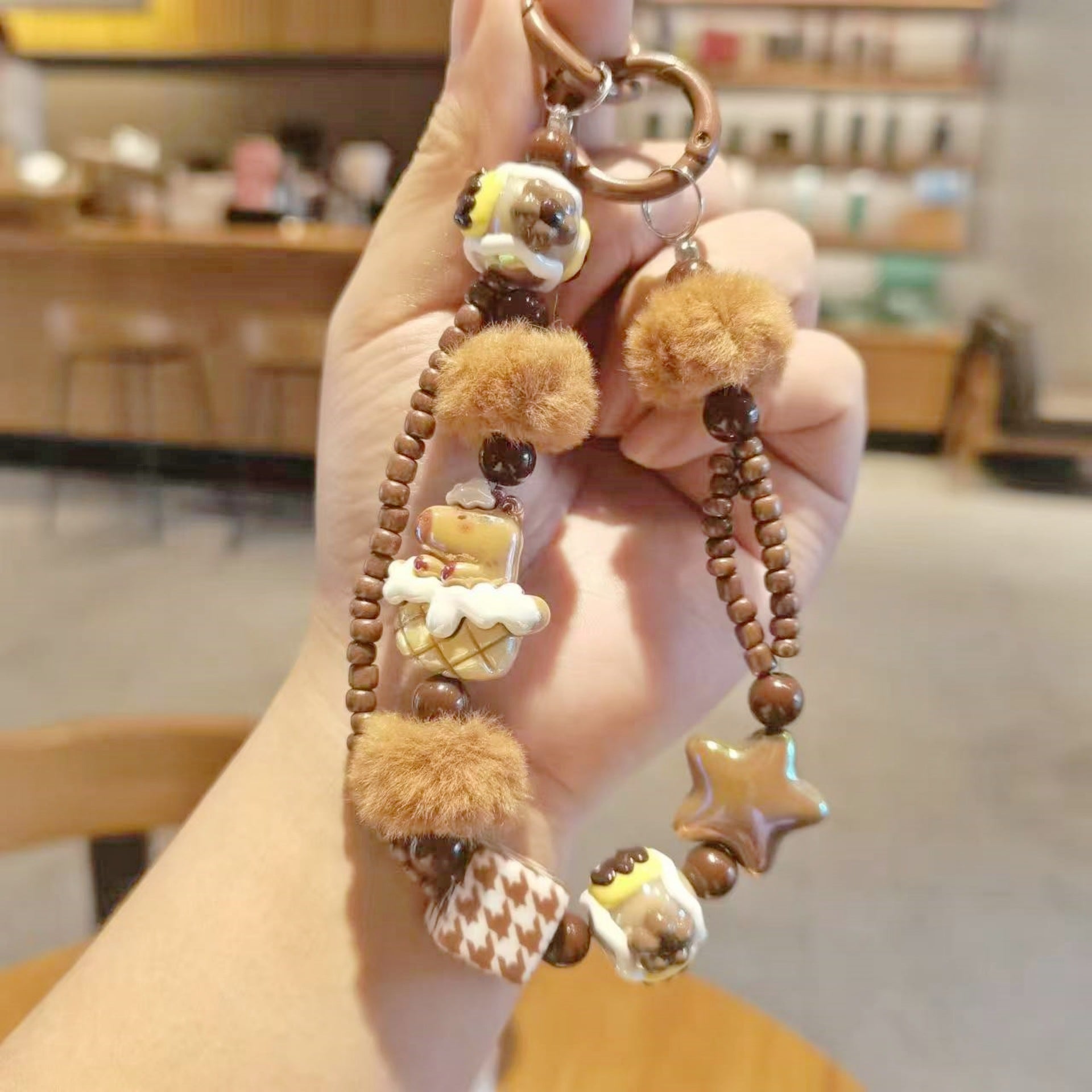 Lovely Cartoon Mobile Phone Chain Handmade Beaded Keychain Rope Wrist Pendant Bag Charm for Girls Gift Hanging Souvenir